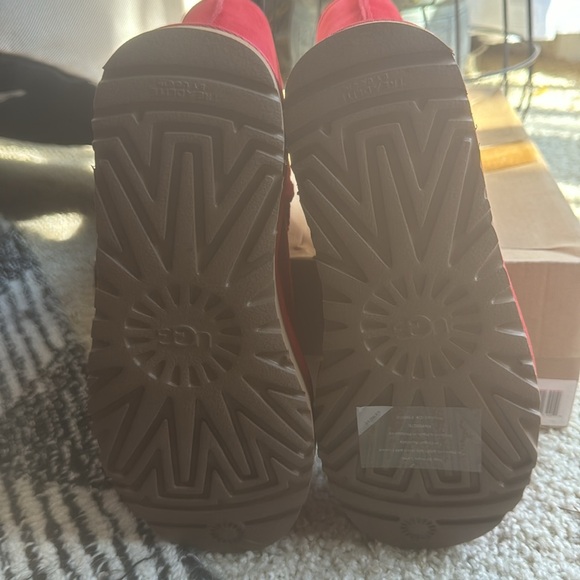 Women Ugg’s size 5m Never Worn - Picture 5 of 6